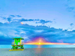 South Beach One Bedroom Condo with Parking Spot
